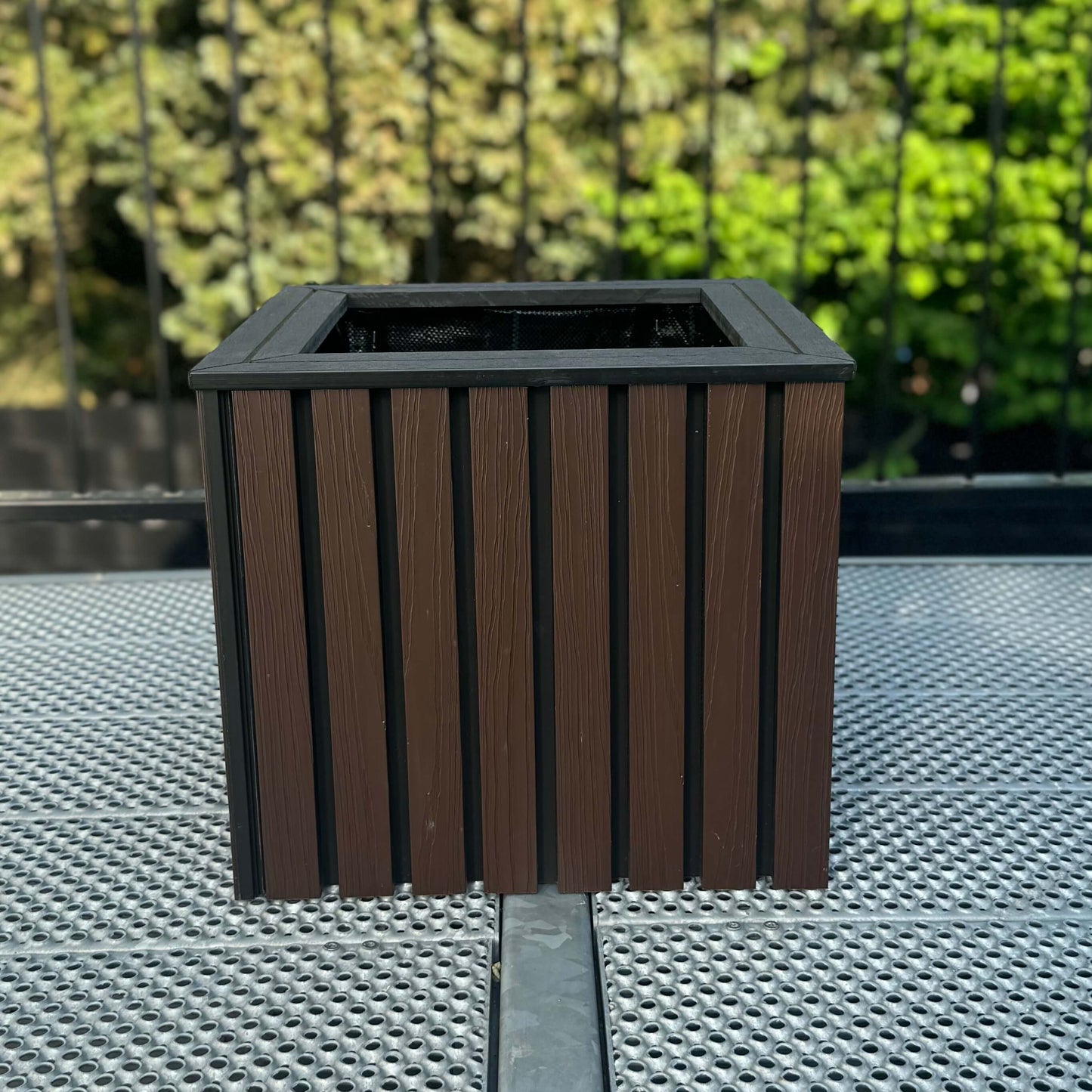 Luxe Plantenbak voor Buiten – Composiet Houtlook