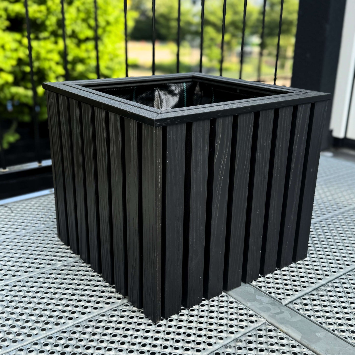 Luxe Plantenbak voor Buiten – Composiet Houtlook